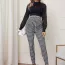 Legging grossesse en motif tartan pied de poule noir et blanc