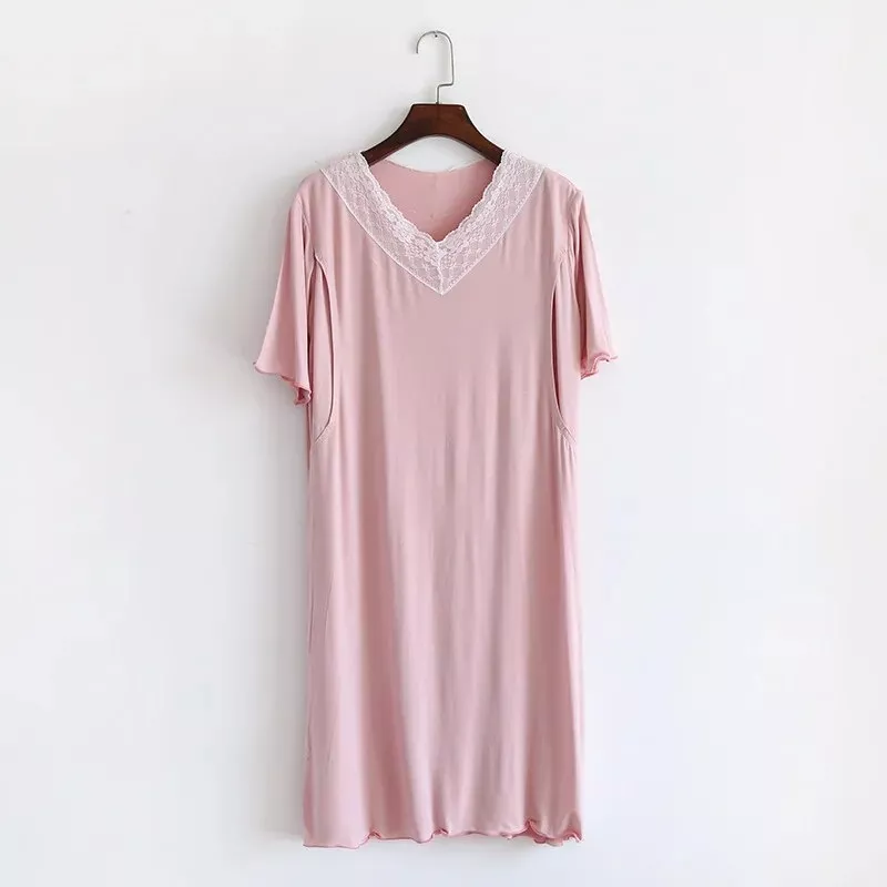 Chemise de nuit allaitement rose avec col dentelle